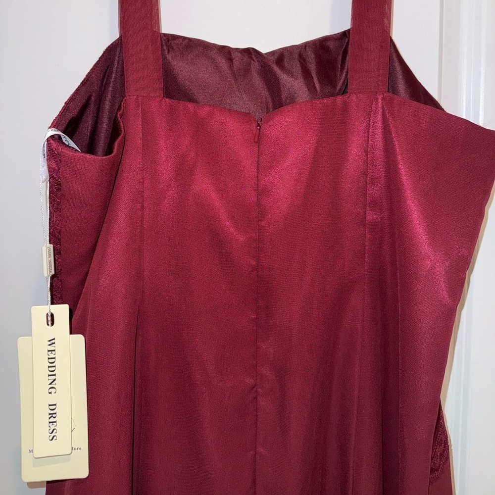 NWT Elegant Burgundy Lace Wedding Dress Size 16 - Picture 4 of 9